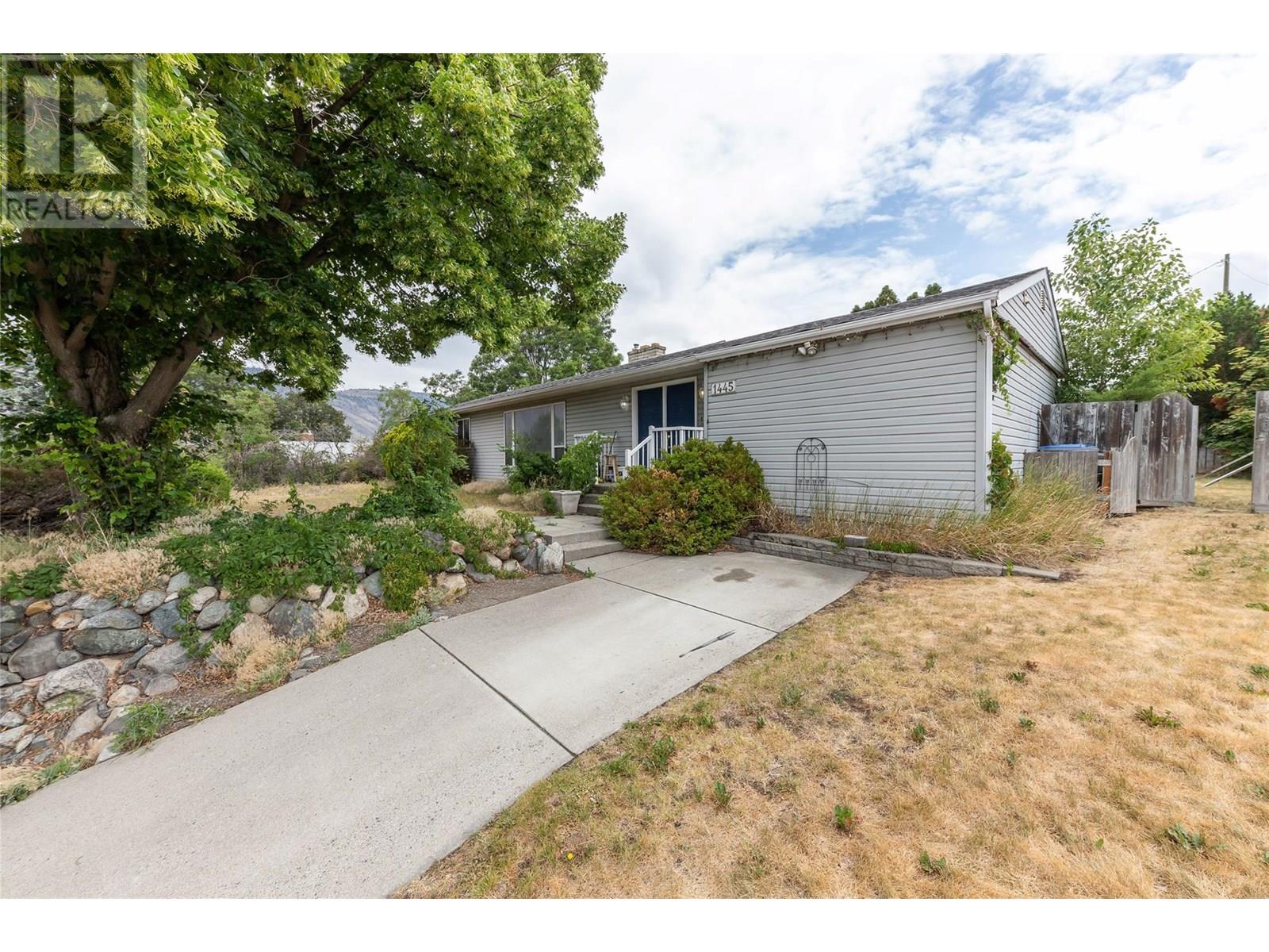 1445 Pine Crescent, kamloops, British Columbia