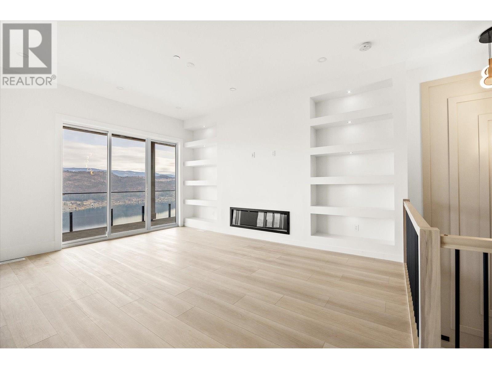 Property at 8916 Tavistock Road image 5