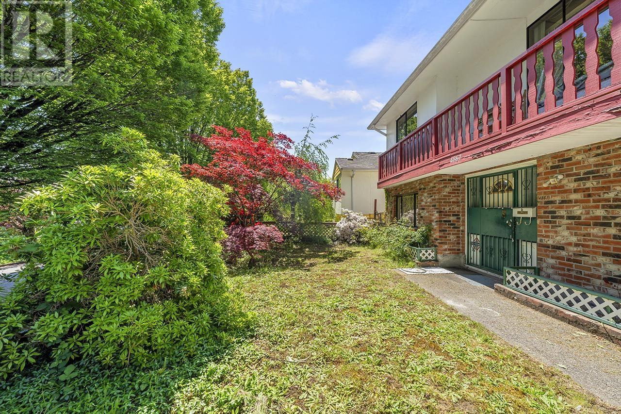 Property at 4867 CHATHAM STREET image 2