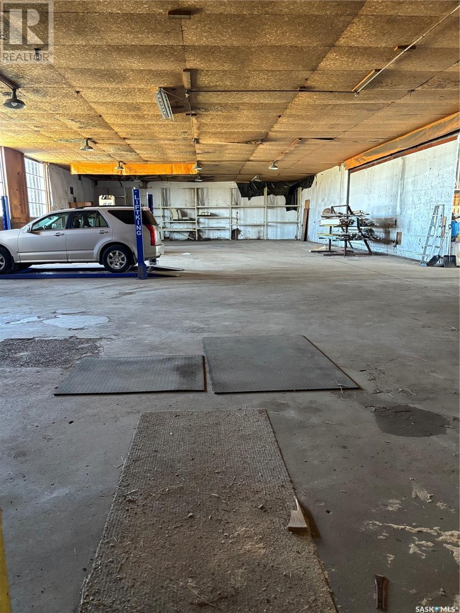 Hanger #2, Swift Current Rm No. 137, Saskatchewan  S9H 3W1 - Photo 3 - SK010158