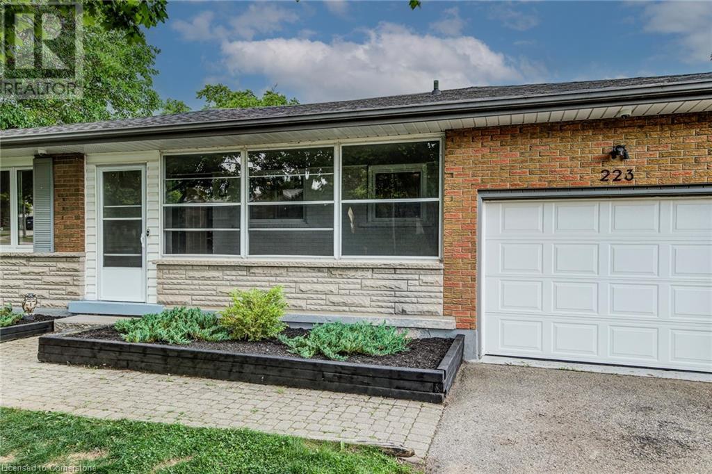 Property at 223 WILLIAMSBURG Road image 3