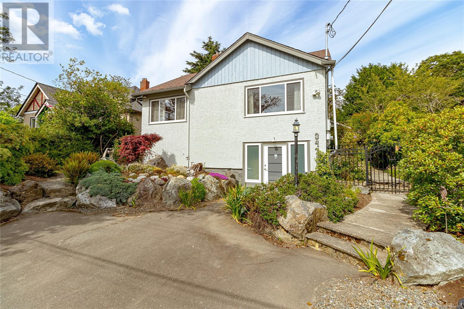 Property at 3471 Lovat Ave image 1