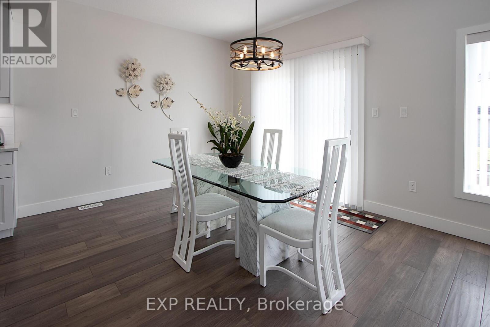 84 Thames Springs Crescent, Zorra (Thamesford), Ontario  N0M 2M0 - Photo 20 - X12237279