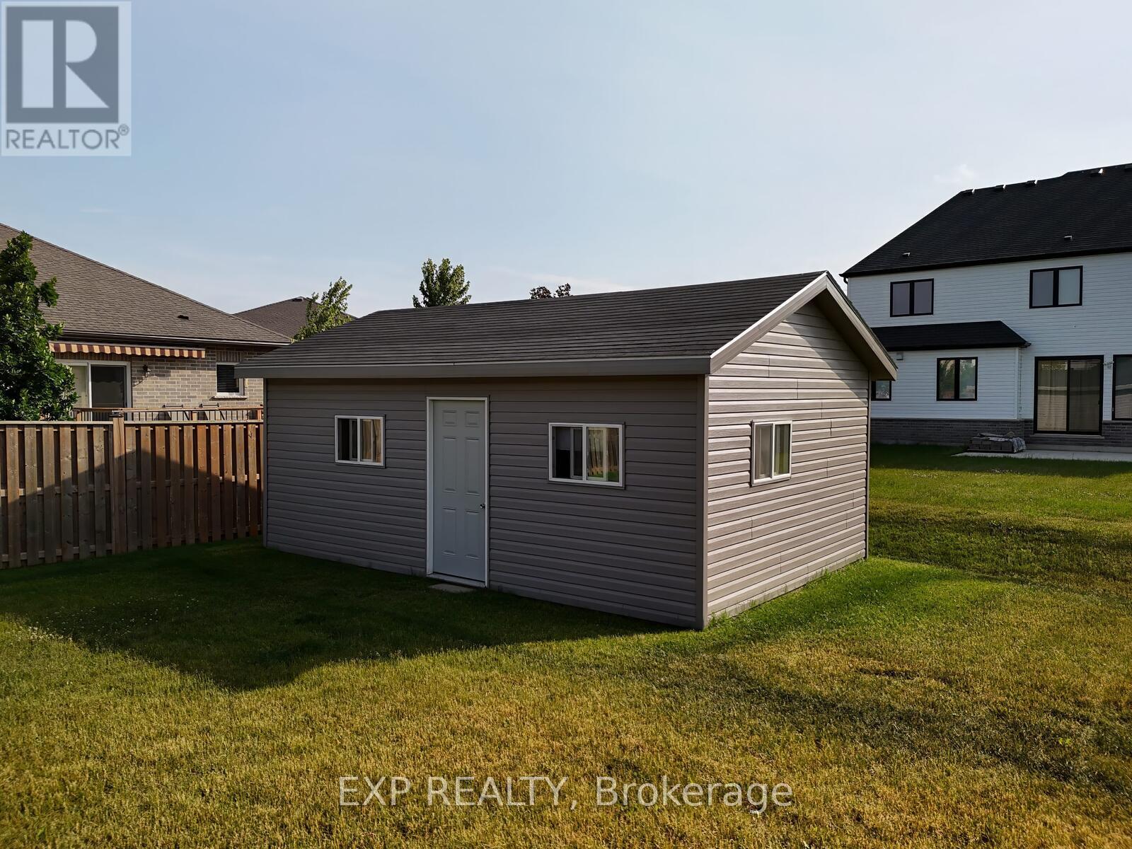84 Thames Springs Crescent, Zorra (Thamesford), Ontario  N0M 2M0 - Photo 41 - X12237279