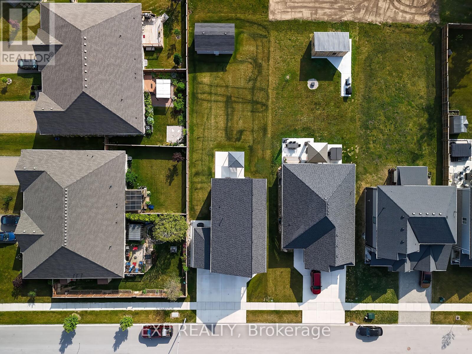 84 Thames Springs Crescent, Zorra (Thamesford), Ontario  N0M 2M0 - Photo 44 - X12237279