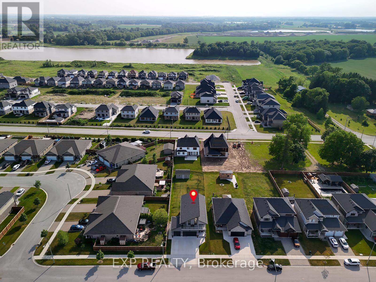 84 Thames Springs Crescent, Zorra (Thamesford), Ontario  N0M 2M0 - Photo 46 - X12237279