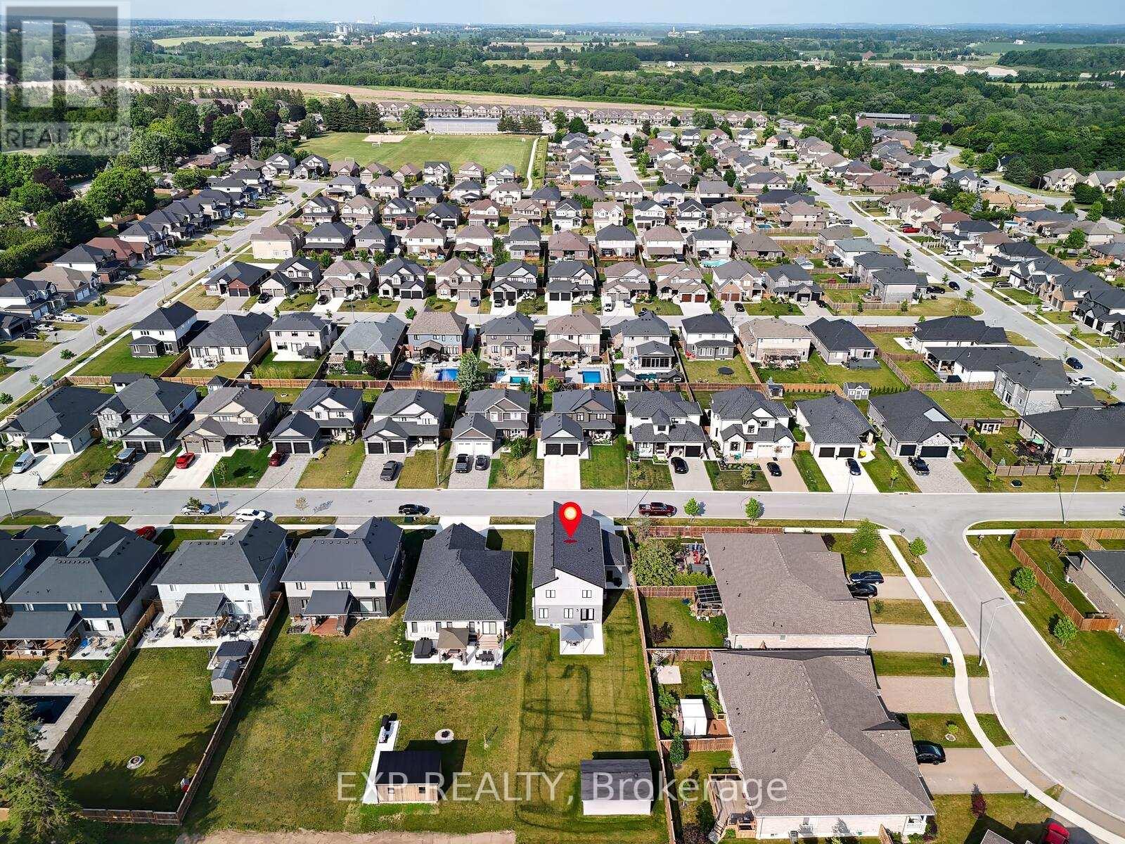 84 Thames Springs Crescent, Zorra (Thamesford), Ontario  N0M 2M0 - Photo 49 - X12237279