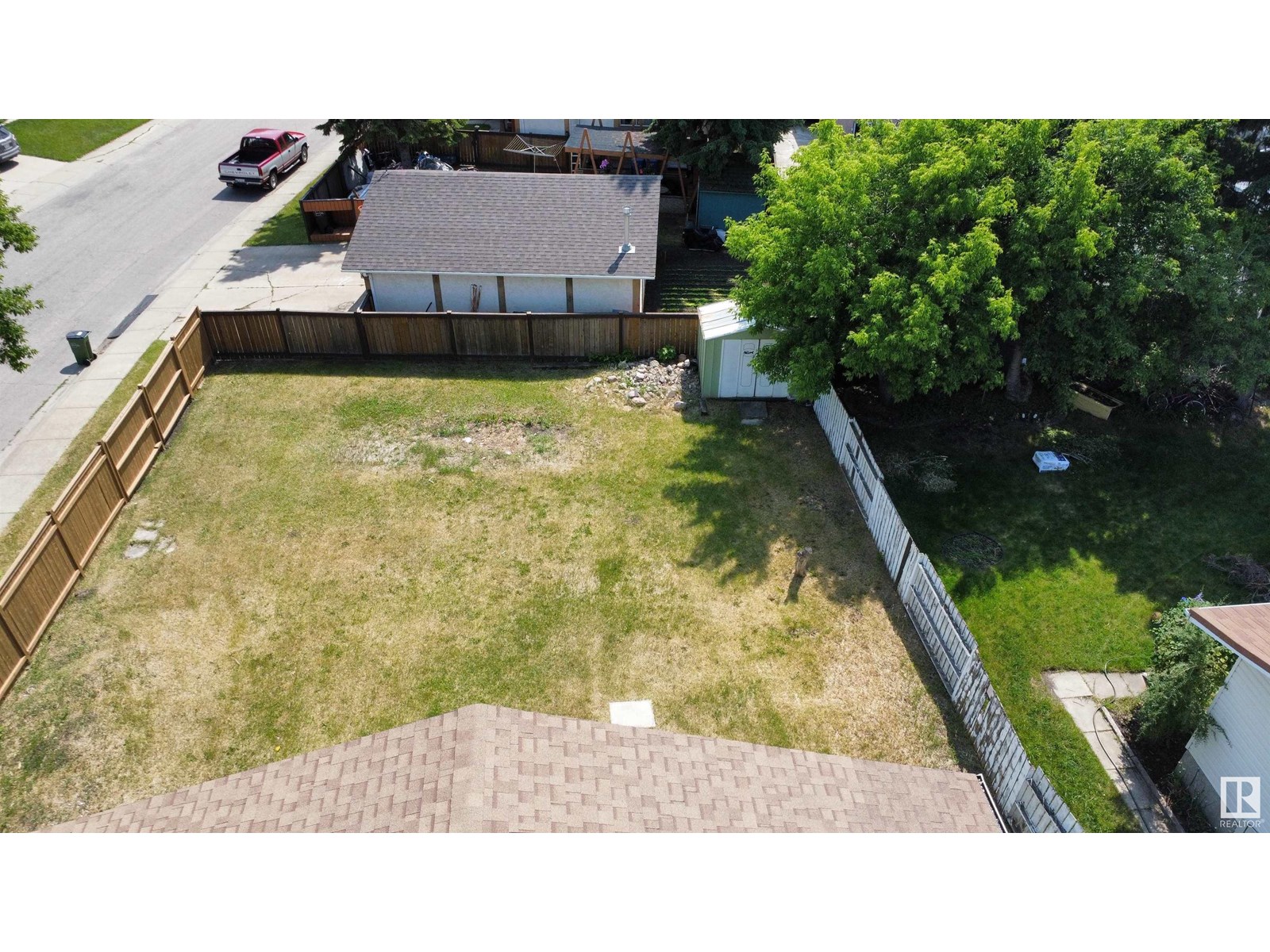 Property at 7336 21 AV NW NW image 2