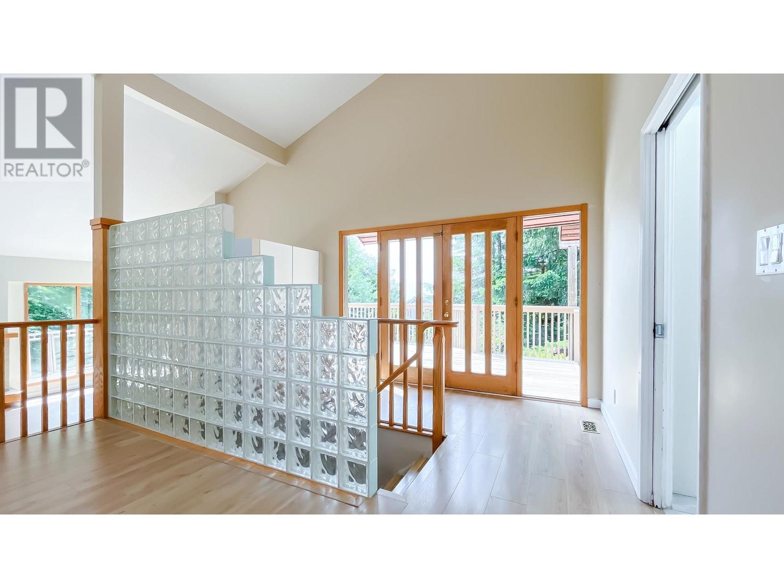 568 St. Andrews Place, West Vancouver, British Columbia  V7S 1V8 - Photo 12 - R3012507