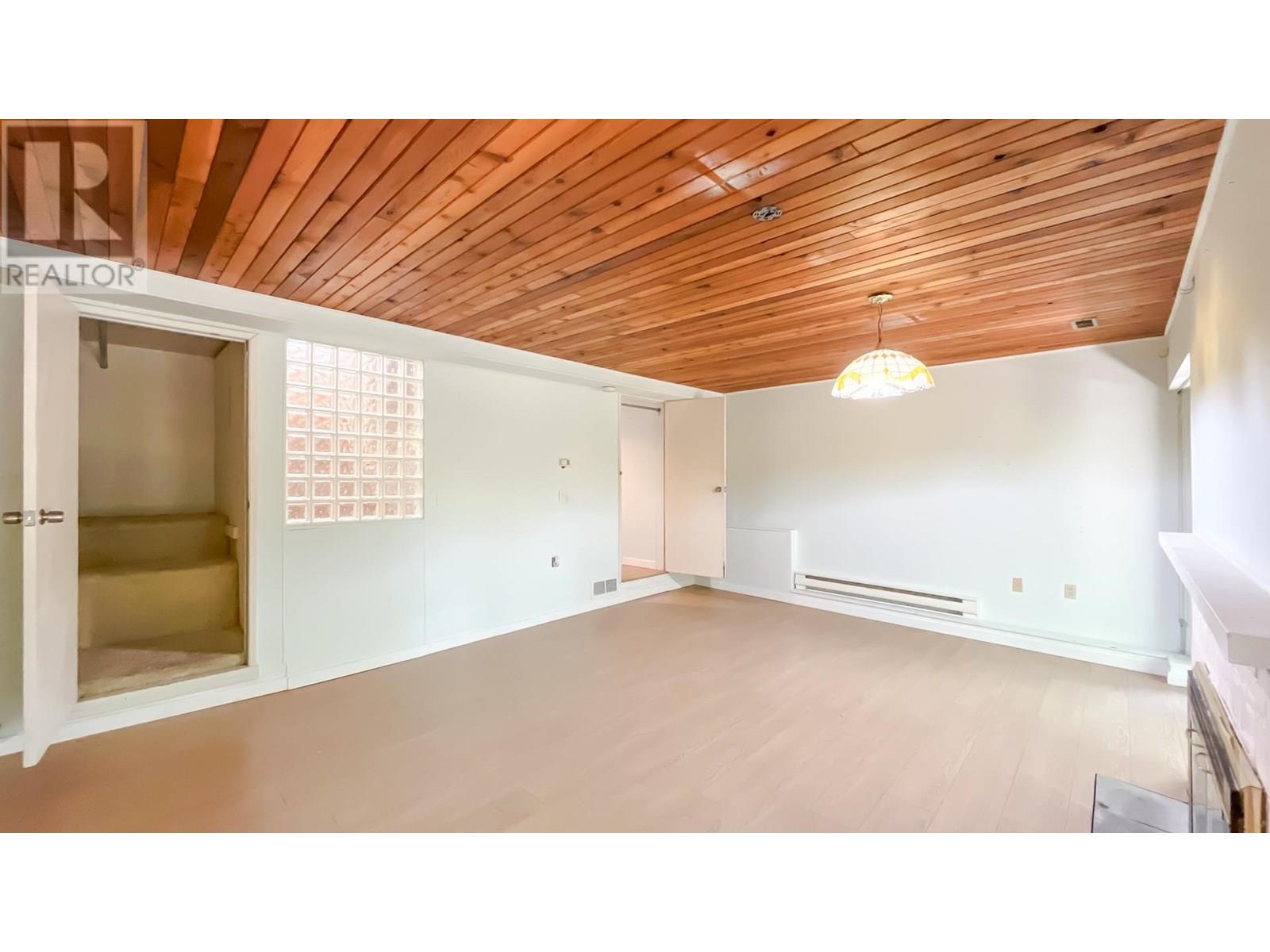 568 St. Andrews Place, West Vancouver, British Columbia  V7S 1V8 - Photo 34 - R3012507