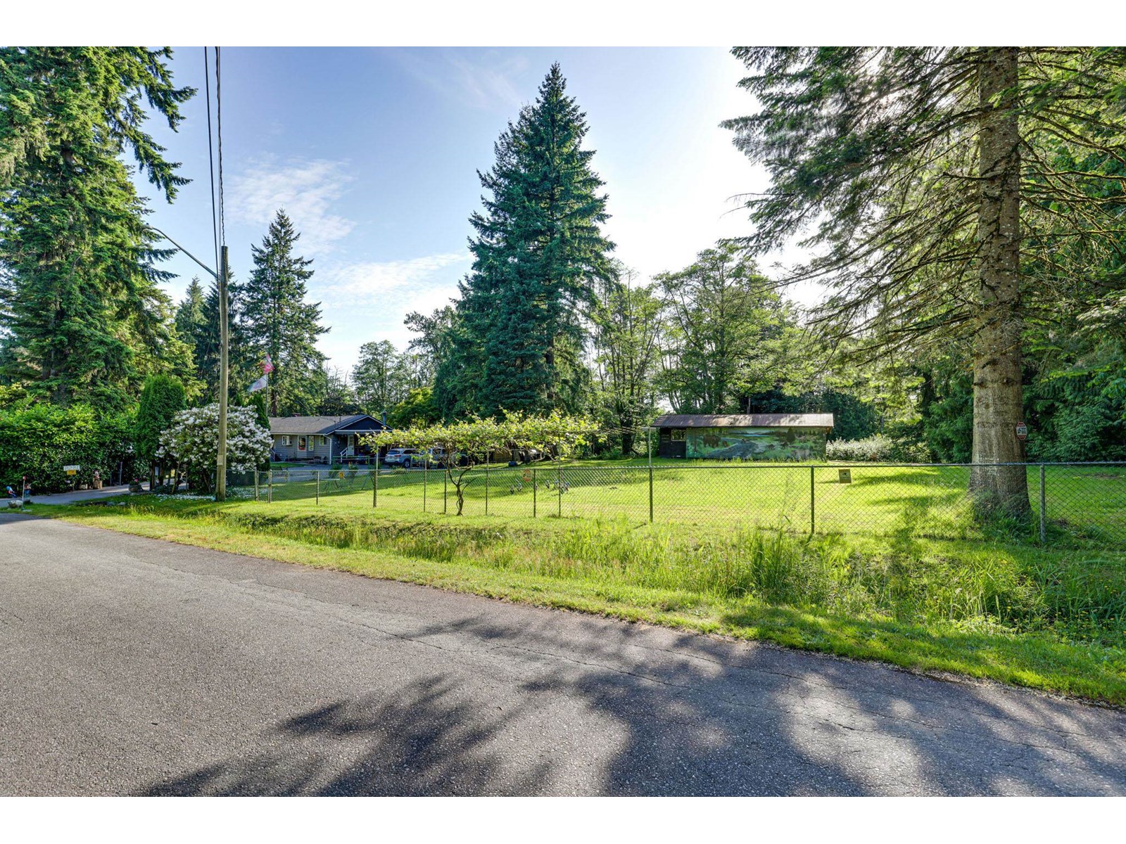 Property at 8281 148 STREET image 1