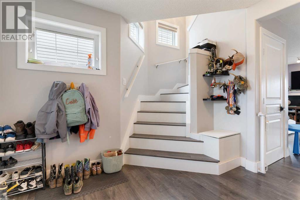 Property at 906 Channelside Road SW image 3