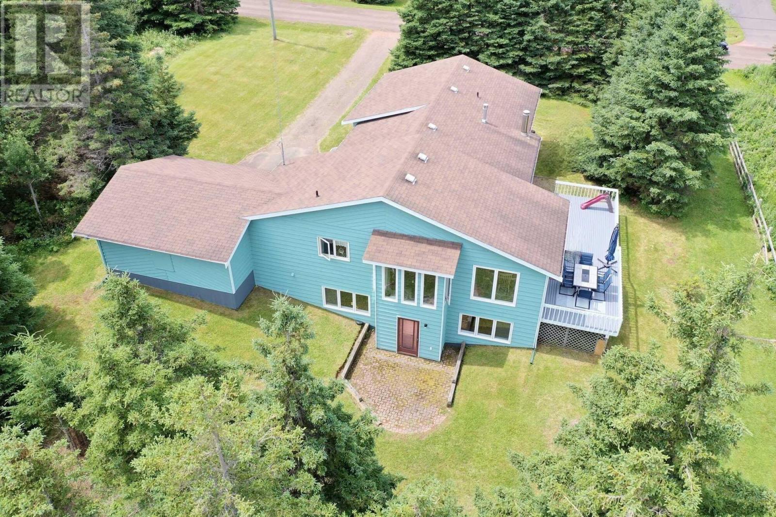 Property at 124 Bayview Drive image 1