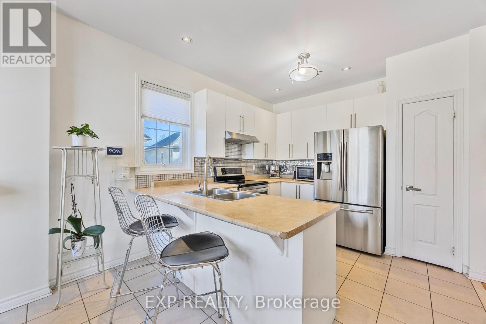 Property at 103 41ST STREET S image 5