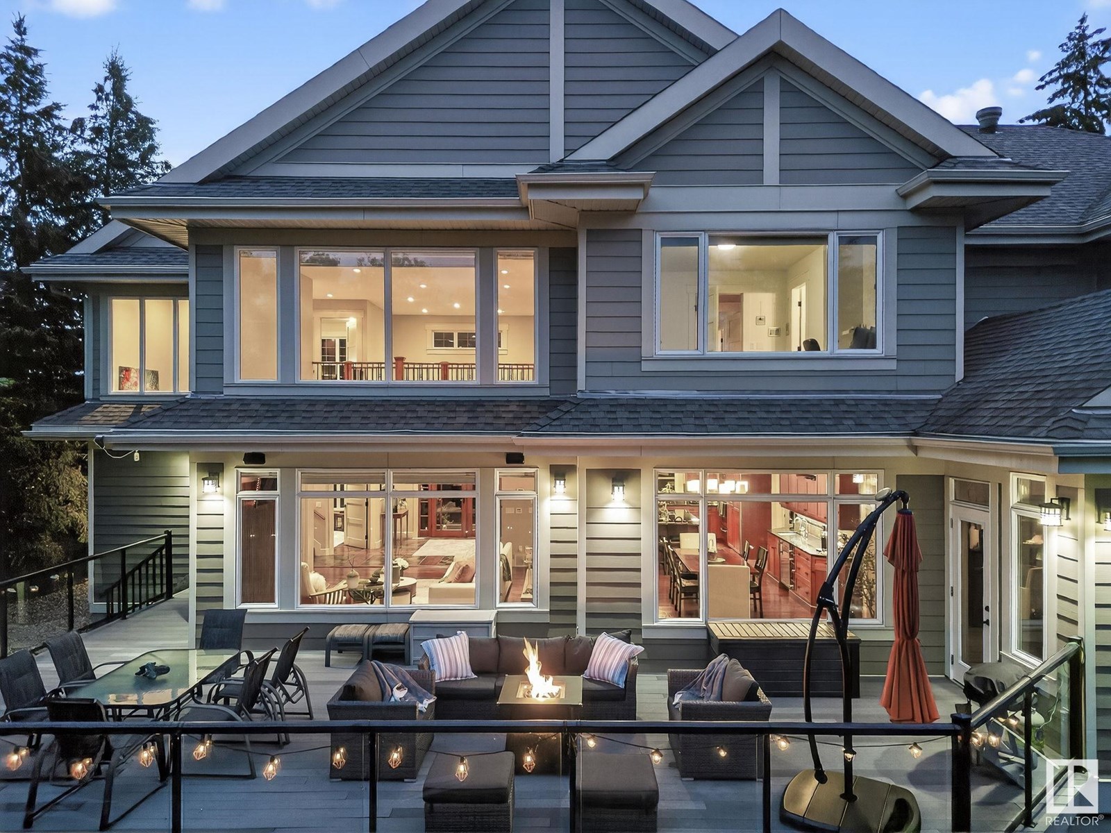 Property at 112 WINDERMERE DR NW image 5