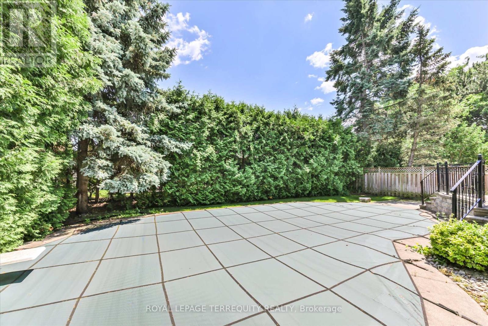 2216 Dunvegan Avenue, Oakville, Ontario  L6J 6P7 - Photo 39 - W12237209