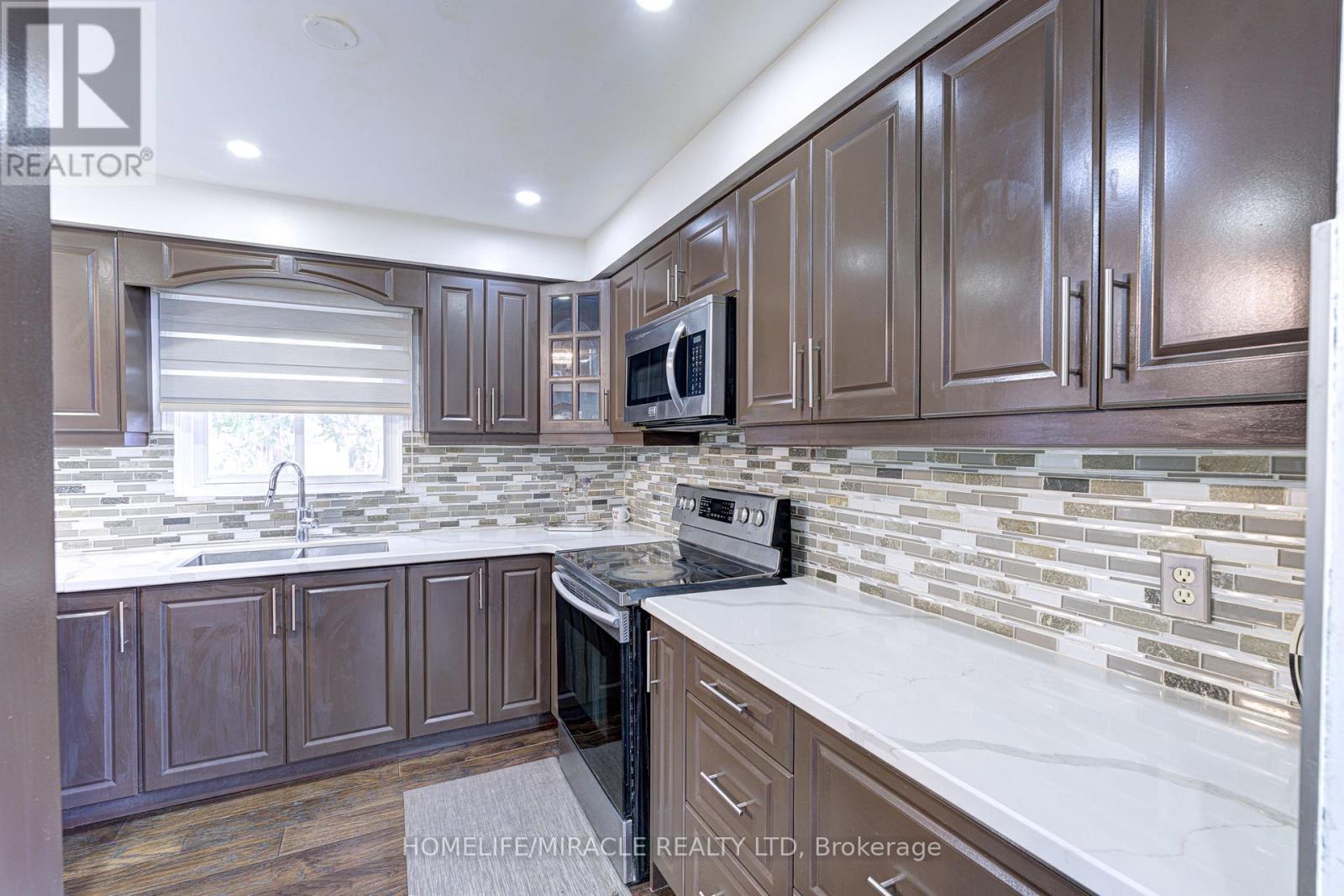 55 Castlehill Road, Brampton, Ontario  L6X 4C9 - Photo 16 - W12237218