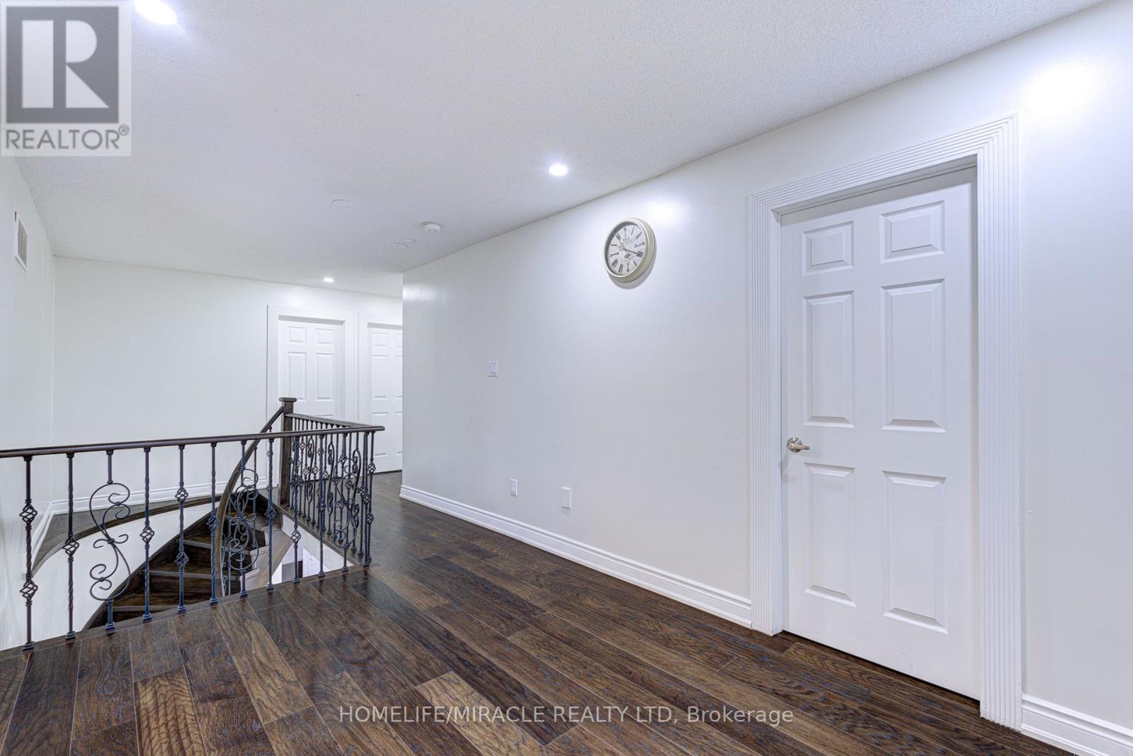 55 Castlehill Road, Brampton, Ontario  L6X 4C9 - Photo 24 - W12237218