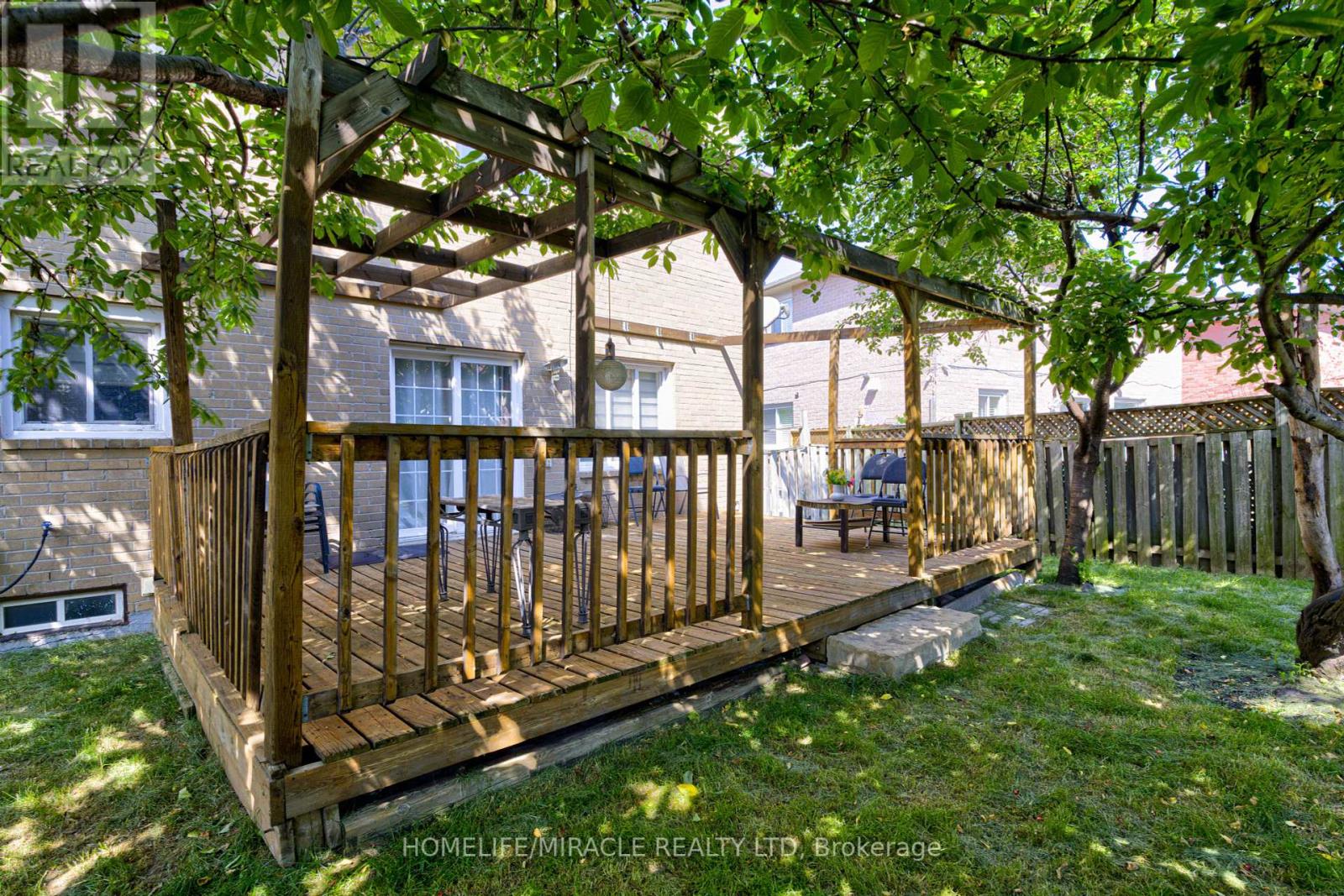 55 Castlehill Road, Brampton, Ontario  L6X 4C9 - Photo 43 - W12237218