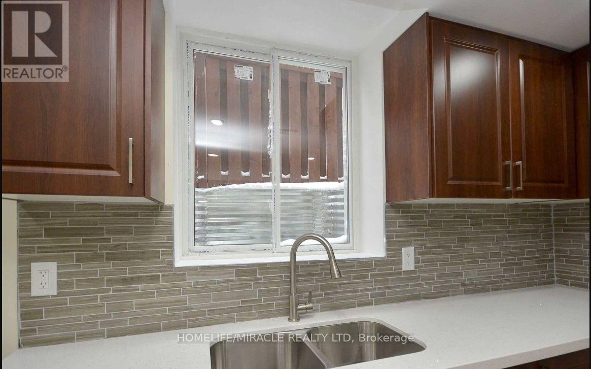 Bsmt - 833 Mays Crescent, Mississauga, Ontario  L5V 2G6 - Photo 9 - W12237292