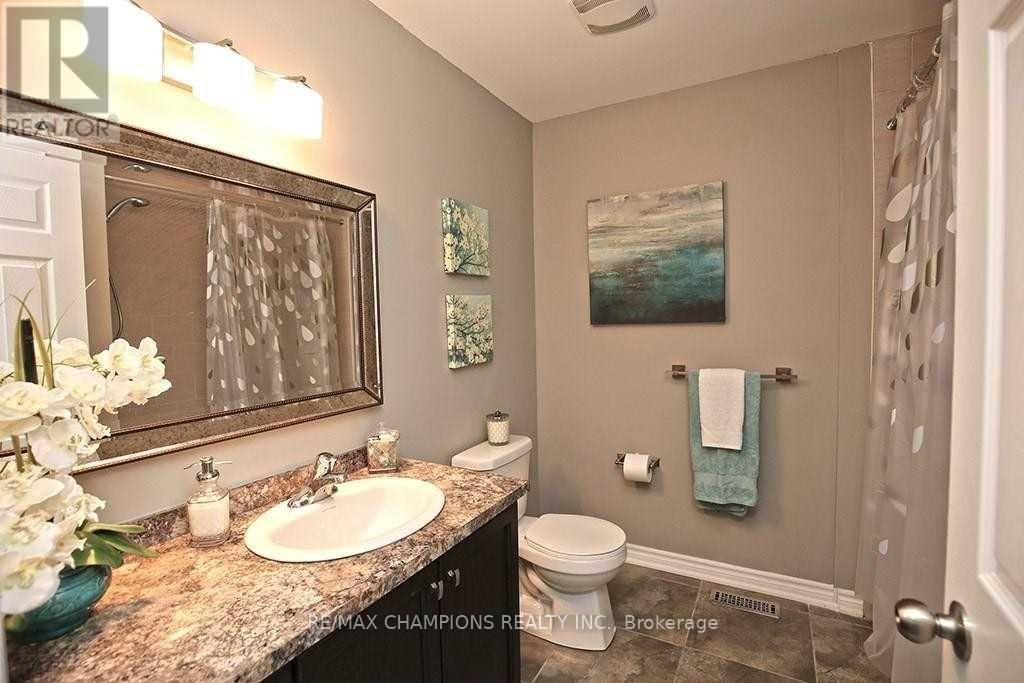 115 Medici Lane, Hamilton, Ontario  L9B 0G8 - Photo 11 - X12237310