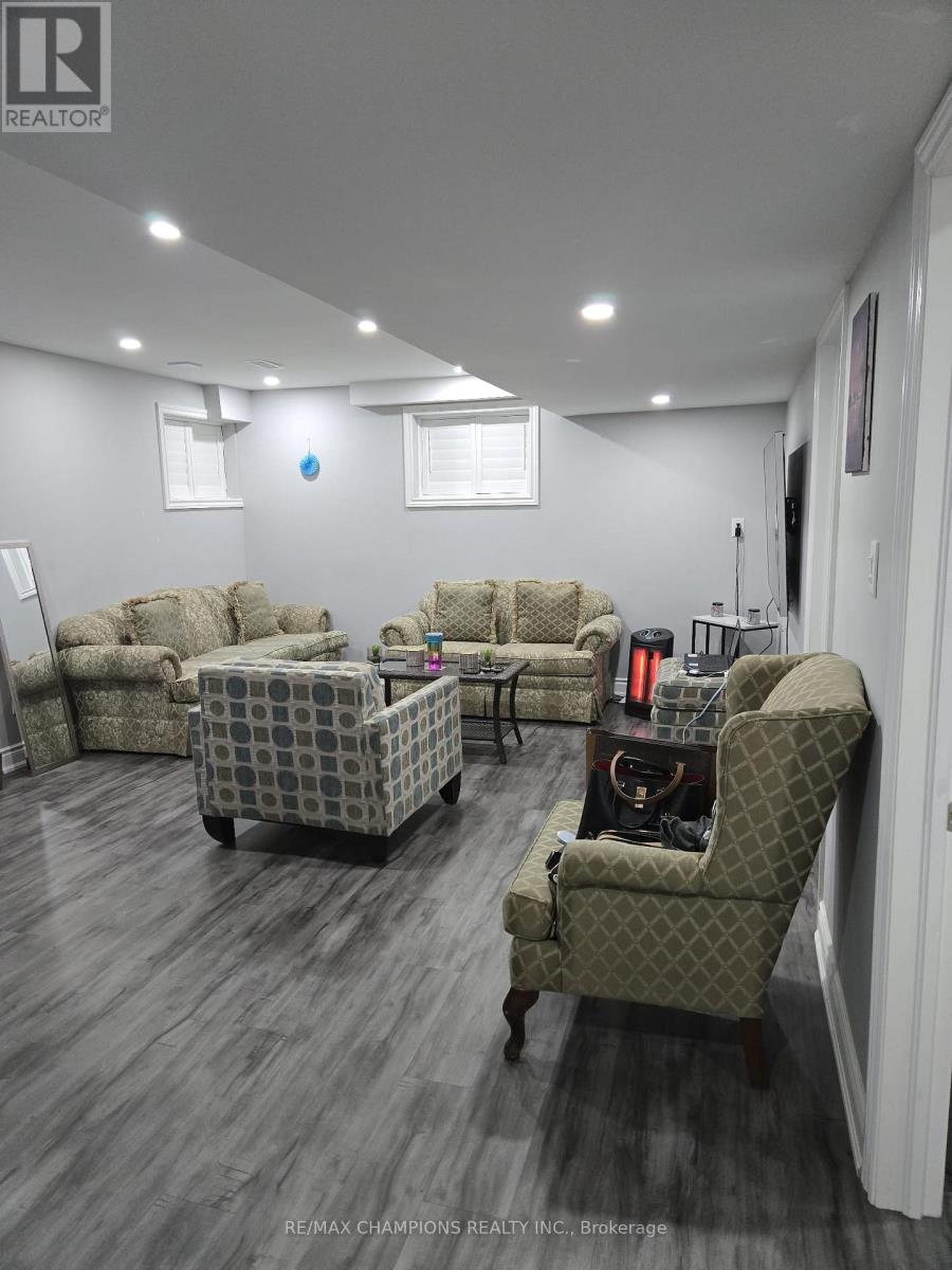 115 Medici Lane, Hamilton, Ontario  L9B 0G8 - Photo 18 - X12237310