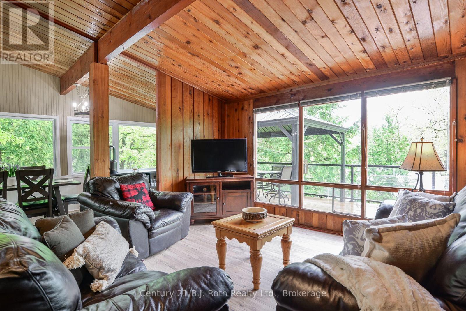 Property at 5335 CLARESBRIDGE LANE image 5