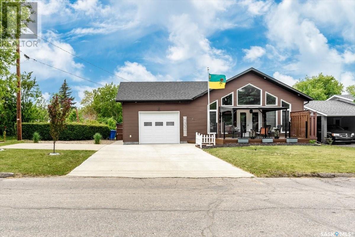 121 2nd STREET NE, ituna, Saskatchewan