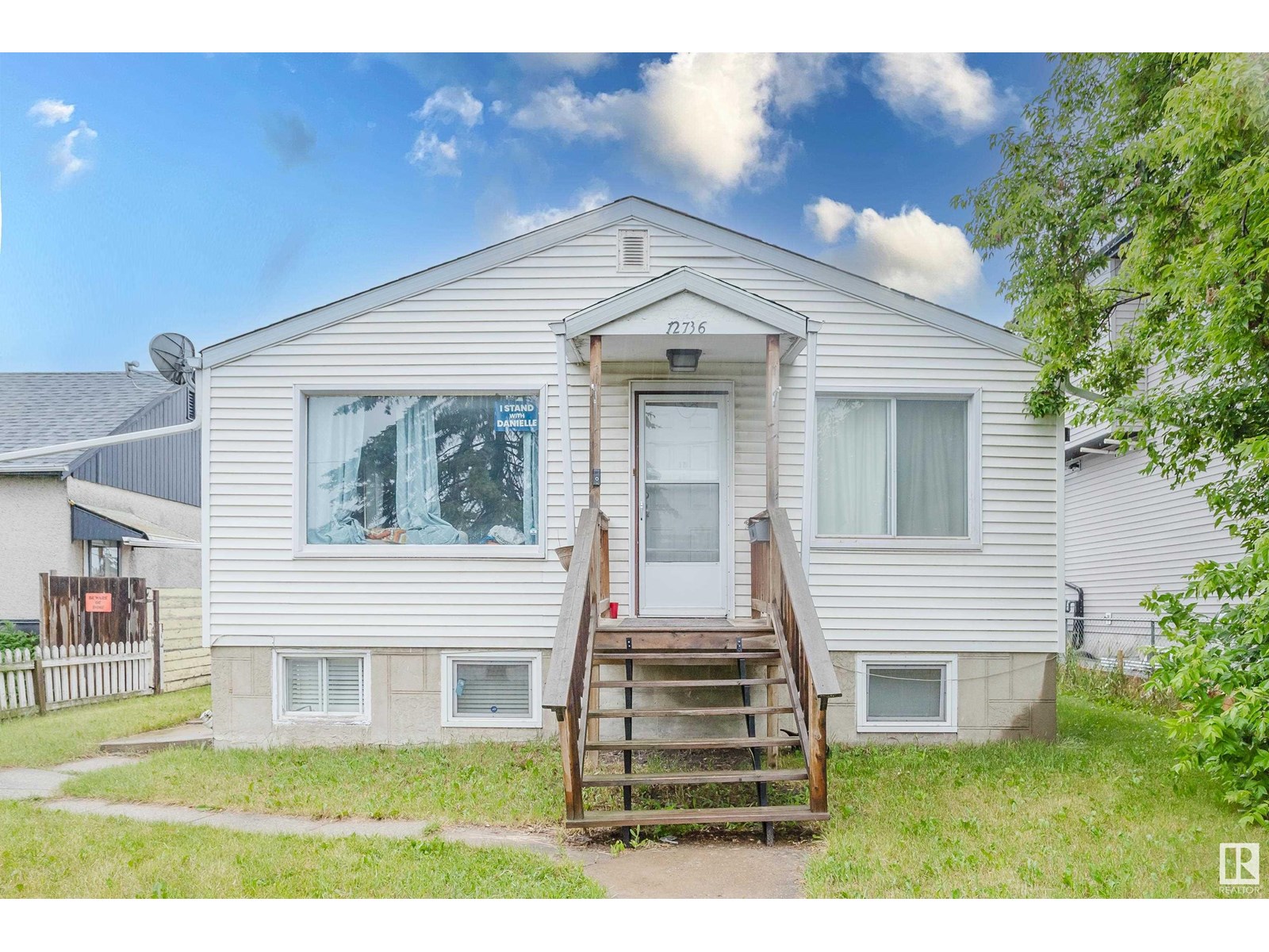 Property at 12736 130 ST NW image 3