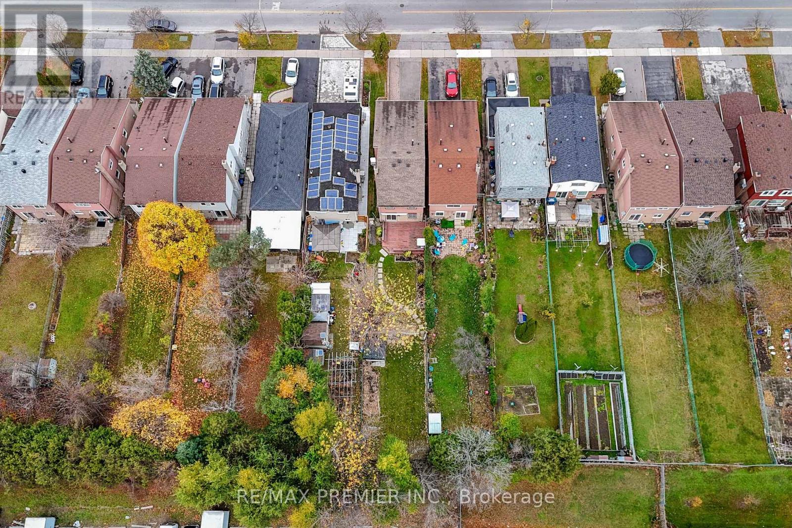 Property at 191 INVERGORDON AVENUE image 2
