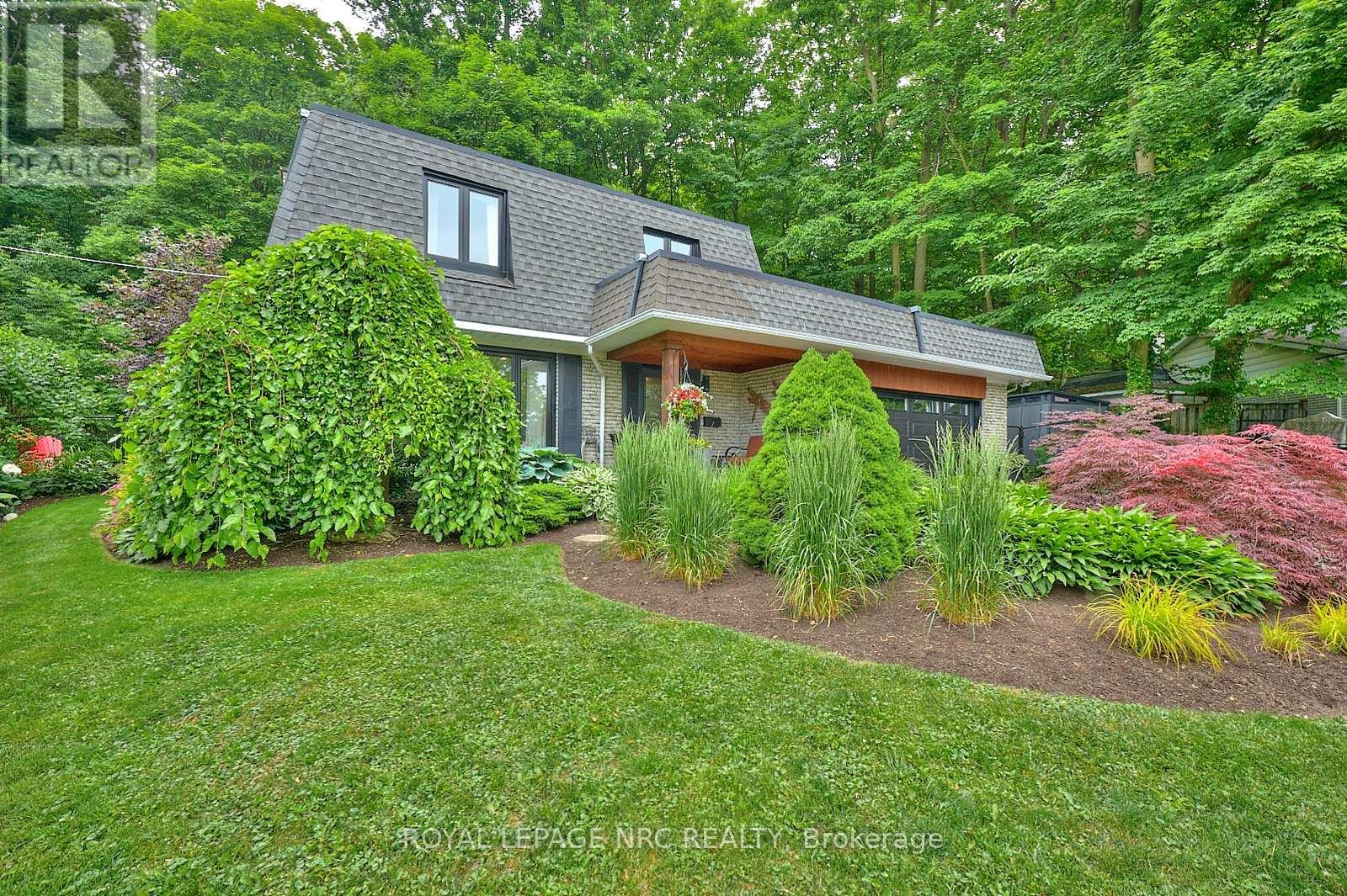 Property at 7 CAMELOT COURT image 5