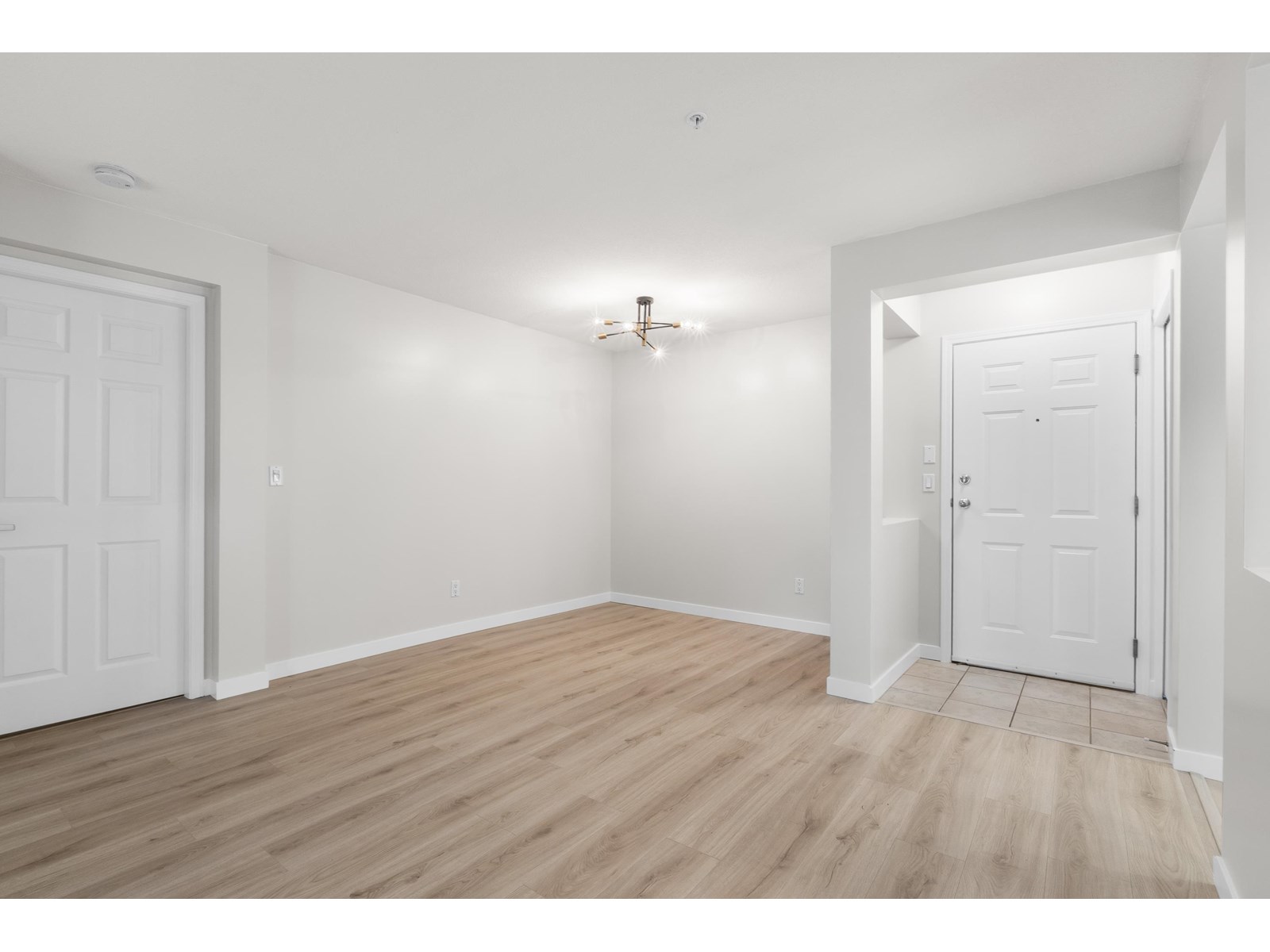 109 15155 22 Avenue, Surrey, British Columbia  V4A 9T4 - Photo 13 - R3018211