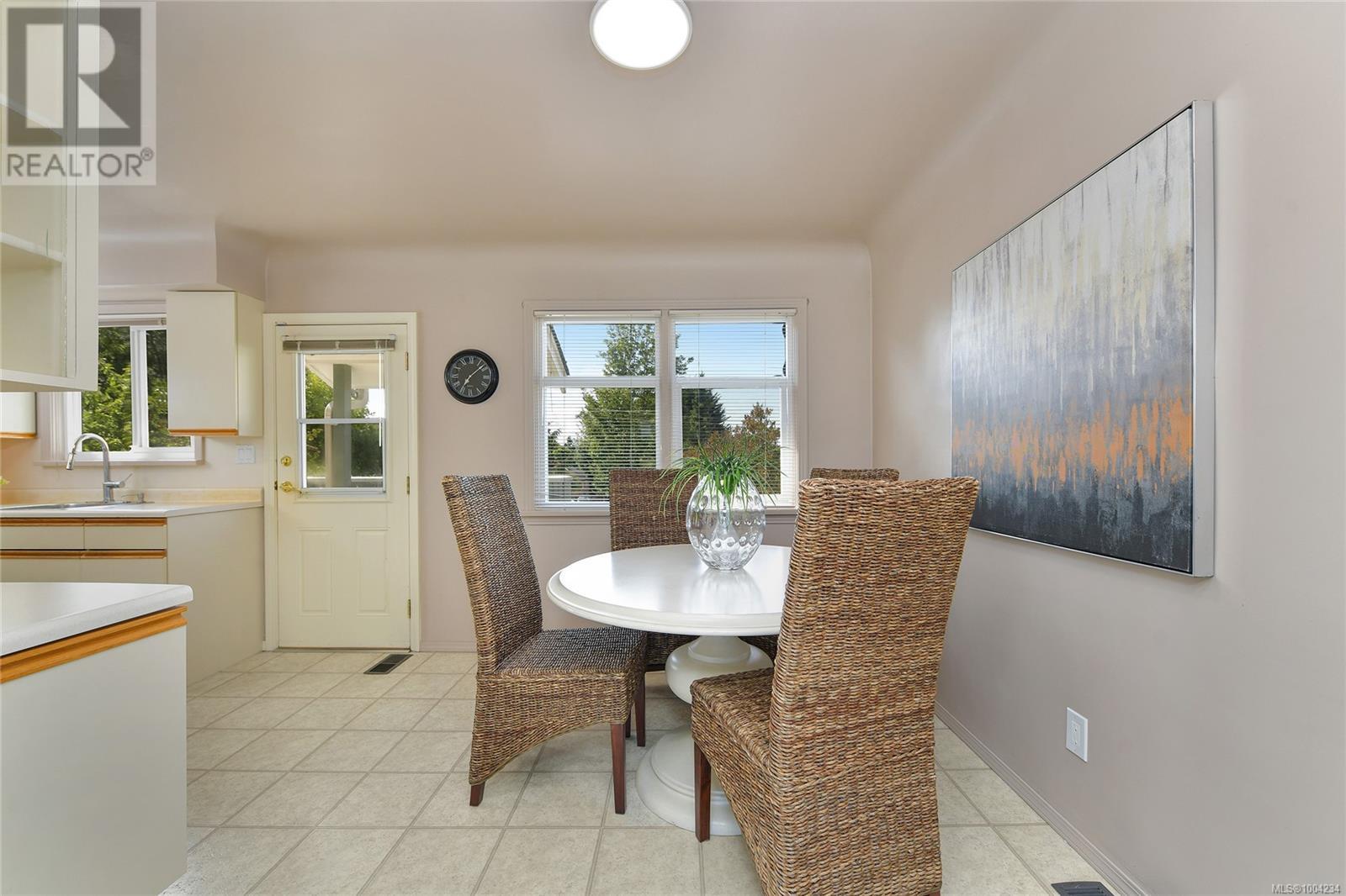 Property at 3180 Davin St image 5