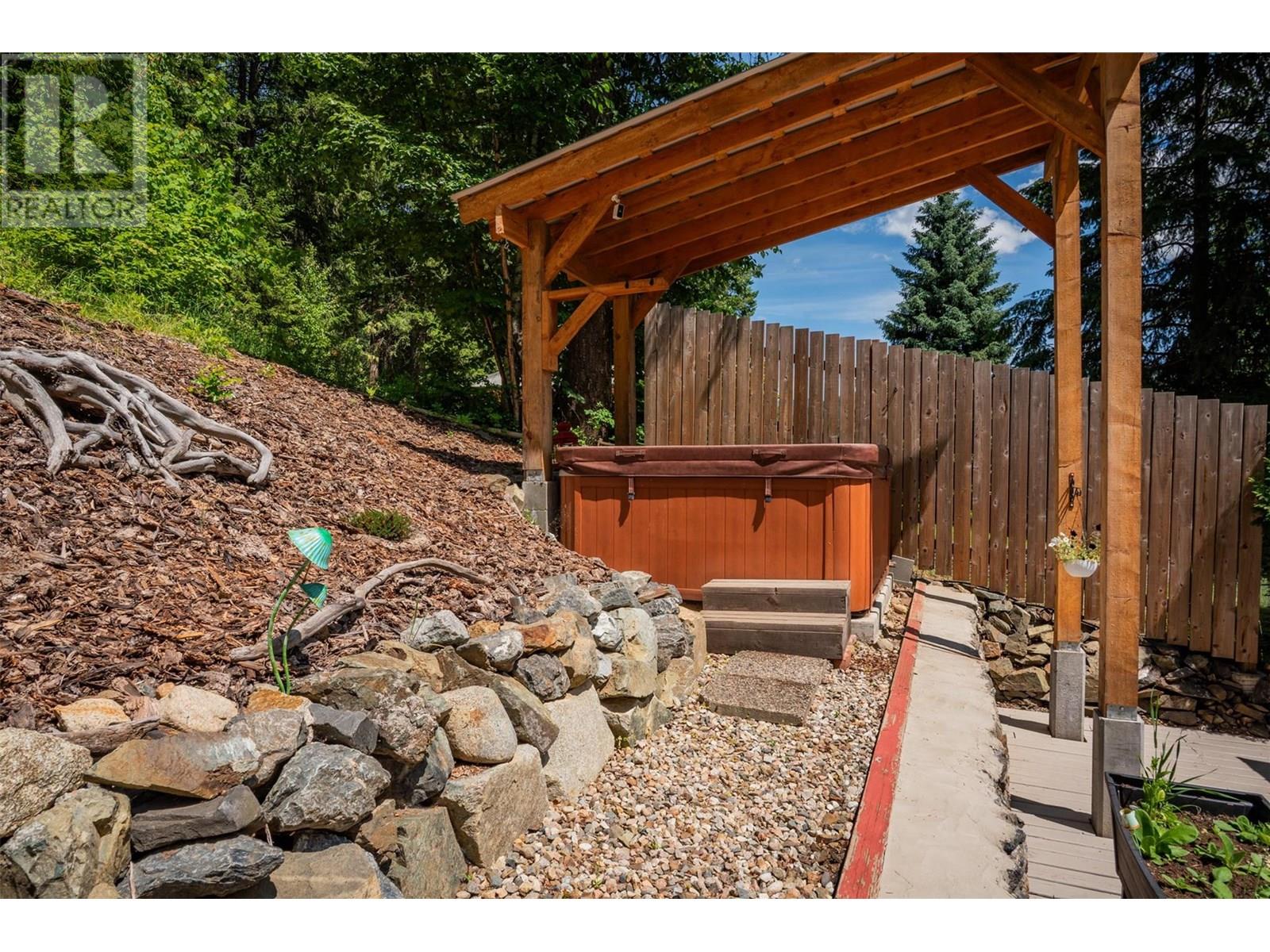 Property at 1105 Christie Road image 2