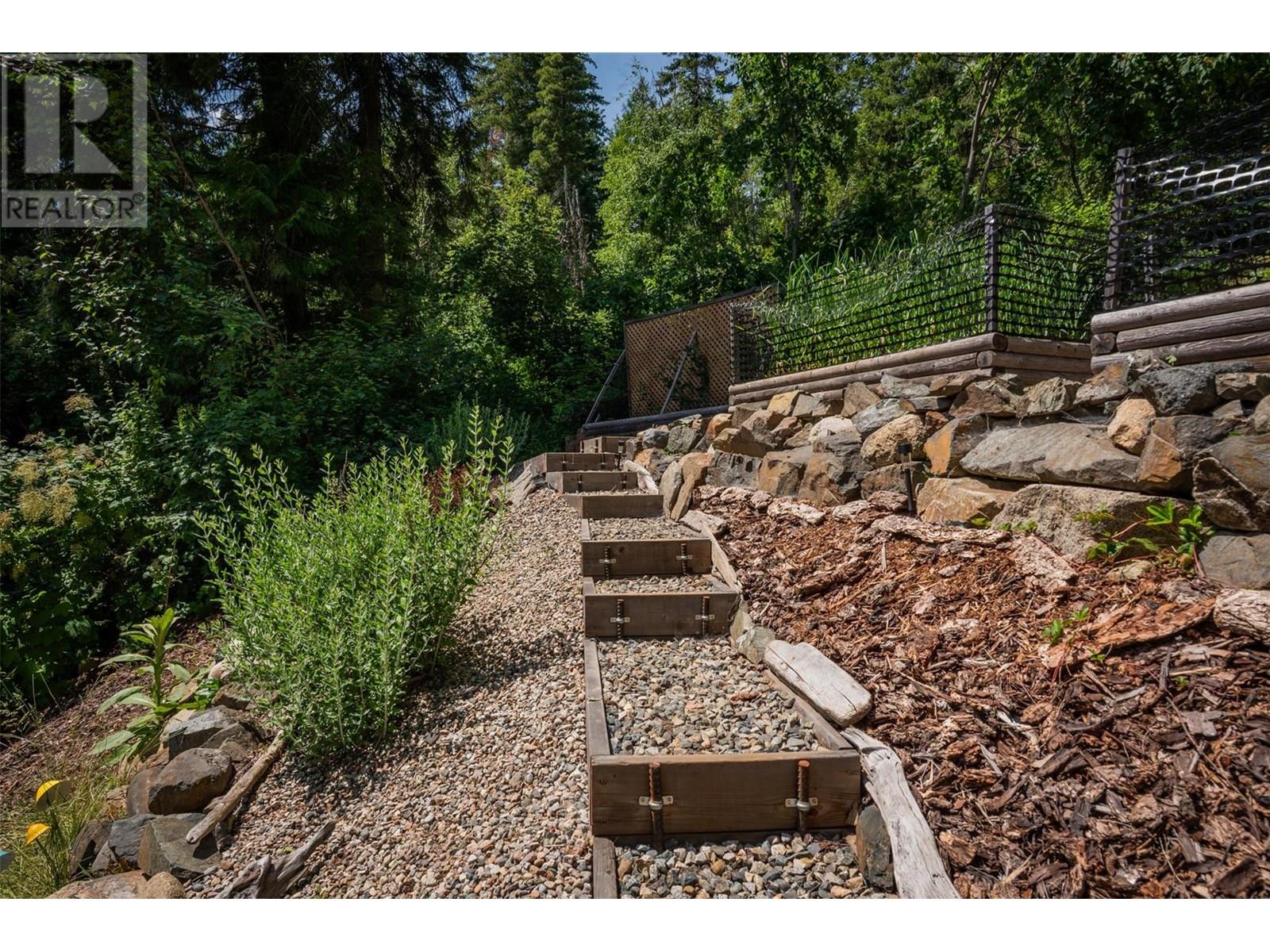 Property at 1105 Christie Road image 4