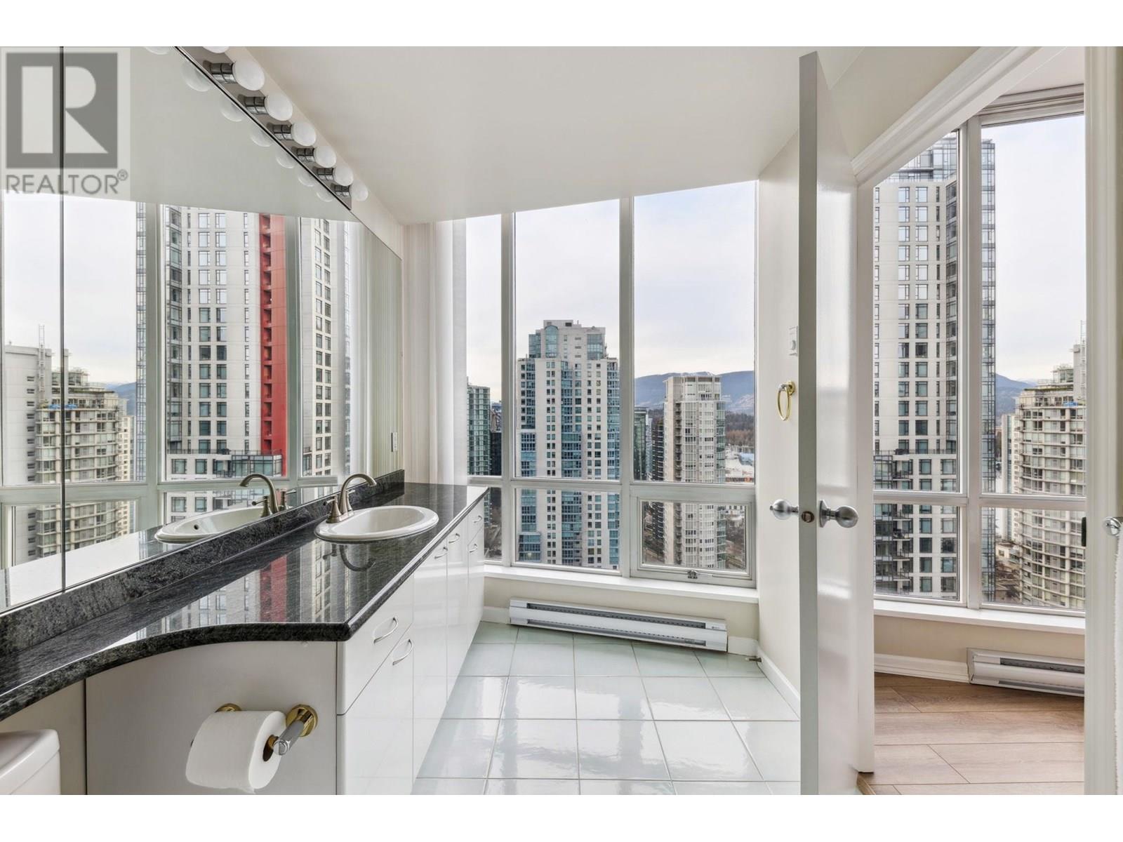 Listing Picture 24 of 31 : 2702 1166 MELVILLE STREET, Vancouver / 溫哥華 - 魯藝地產 Yvonne Lu Group - MLS Medallion Club Member