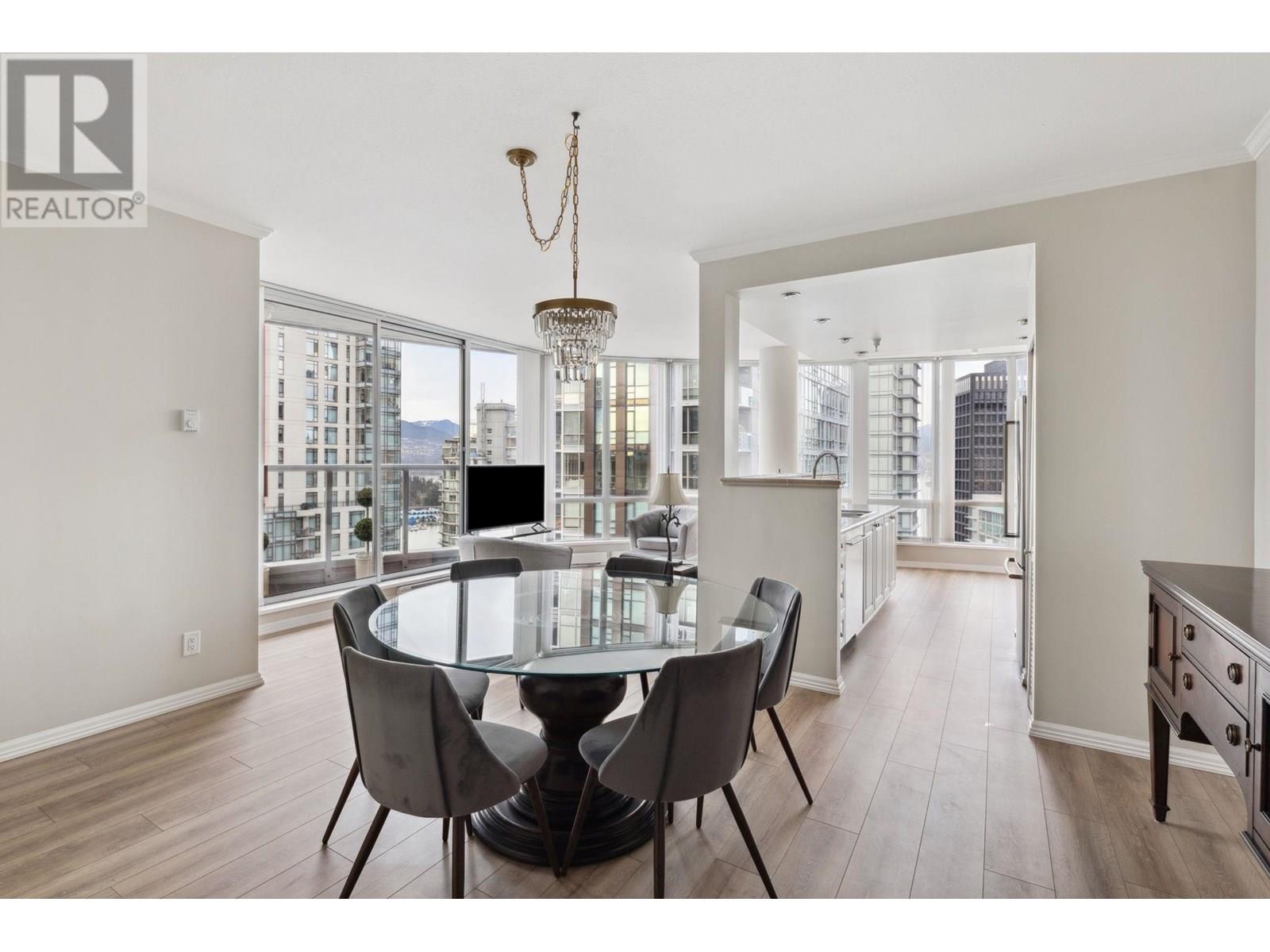 Listing Picture 6 of 31 : 2702 1166 MELVILLE STREET, Vancouver / 溫哥華 - 魯藝地產 Yvonne Lu Group - MLS Medallion Club Member