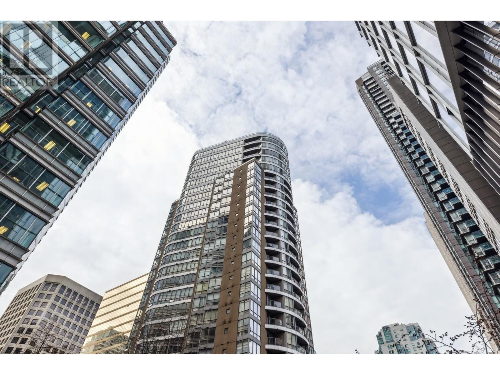 Listing Picture 31 of 31 : 2702 1166 MELVILLE STREET, Vancouver / 溫哥華 - 魯藝地產 Yvonne Lu Group - MLS Medallion Club Member