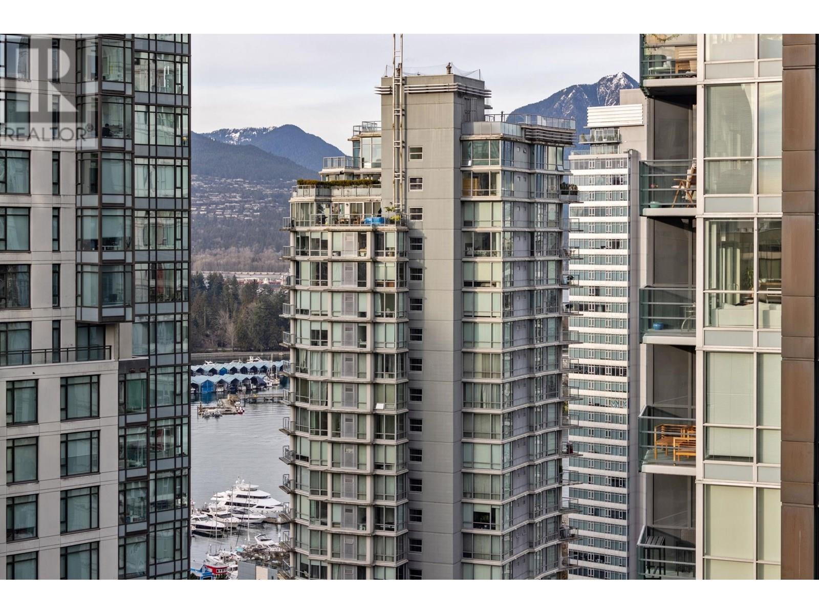 Listing Picture 16 of 31 : 2702 1166 MELVILLE STREET, Vancouver / 溫哥華 - 魯藝地產 Yvonne Lu Group - MLS Medallion Club Member