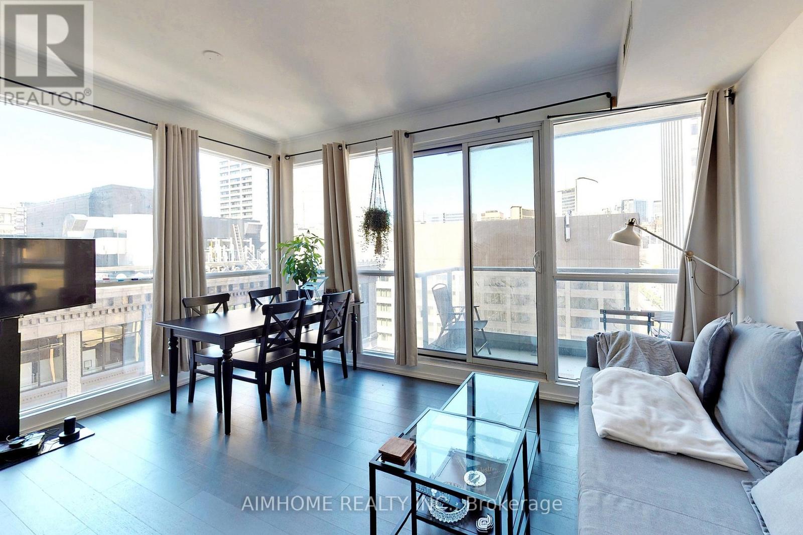 1415 - 70 Temprance Street, Toronto, Ontario  M5H 0B1 - Photo 5 - C12237451