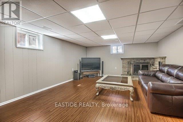 182 Moore Park Avenue, Toronto, Ontario  M2M 1N2 - Photo 14 - C12237462