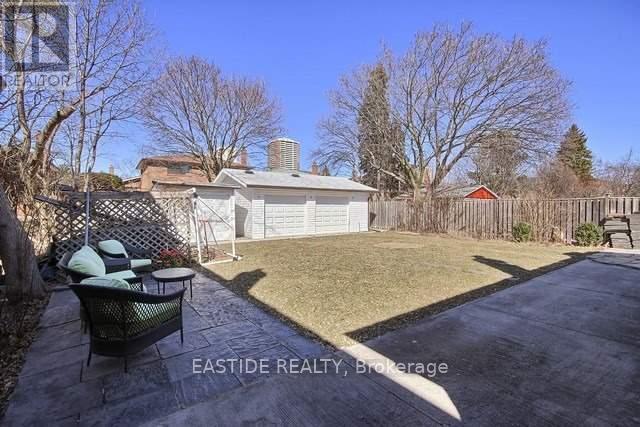 182 Moore Park Avenue, Toronto, Ontario  M2M 1N2 - Photo 16 - C12237462
