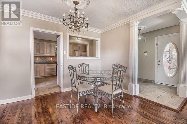 182 Moore Park Avenue, Toronto, Ontario  M2M 1N2 - Photo 7 - C12237462