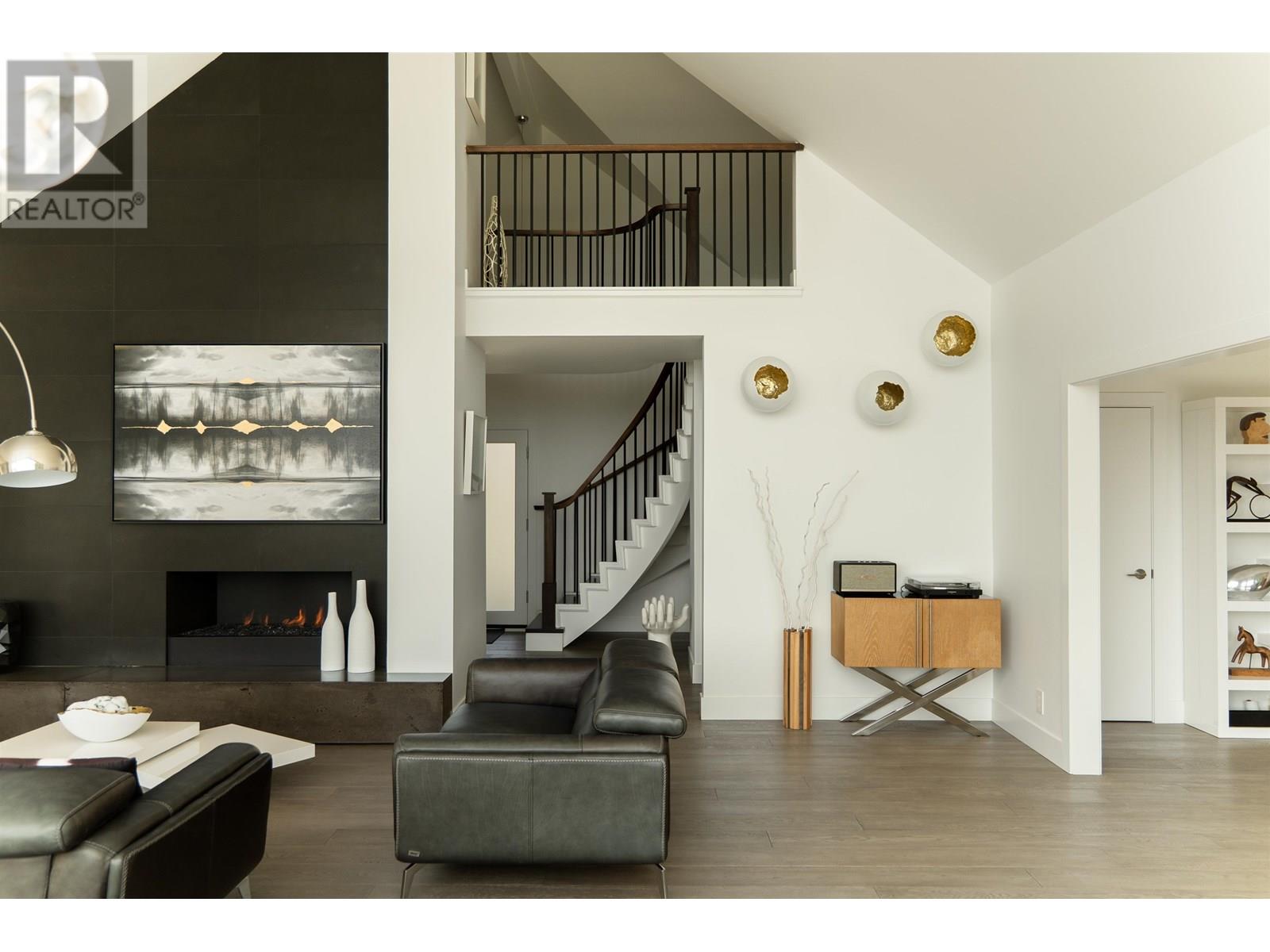 Property at 4322 ROCKRIDGE ROAD image 3