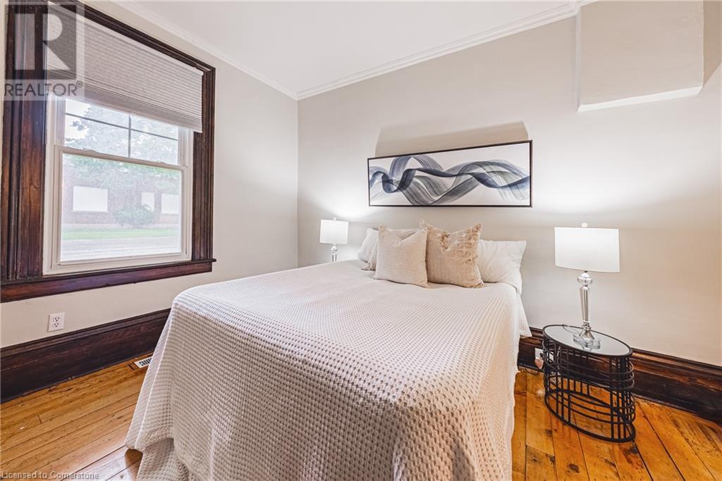 Property at 18 DUKE Street image 5