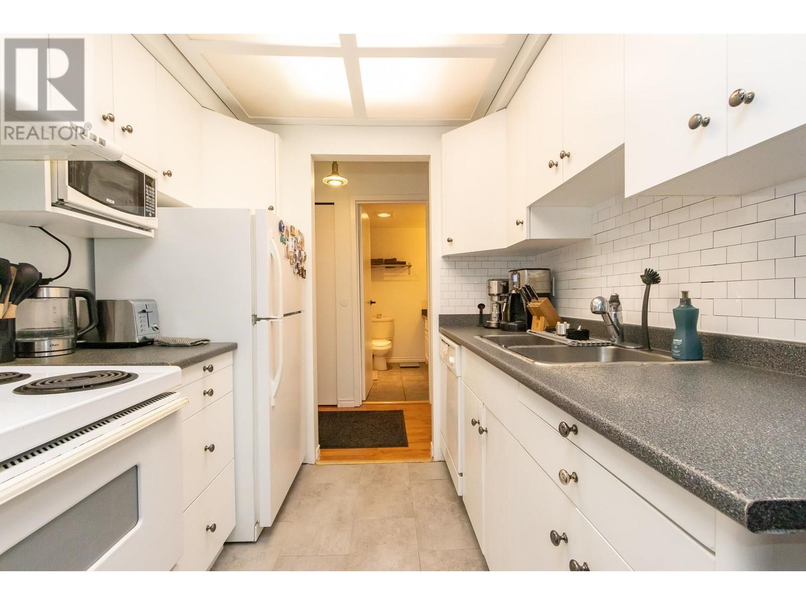 402 4941 Lougheed Highway, Burnaby, British Columbia  V5B 4S6 - Photo 4 - R2997782