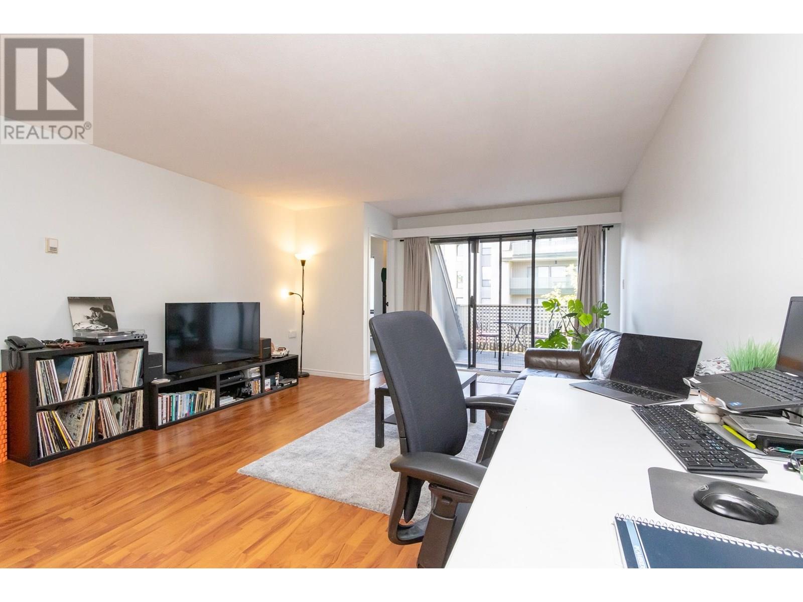 402 4941 Lougheed Highway, Burnaby, British Columbia  V5B 4S6 - Photo 15 - R2997782