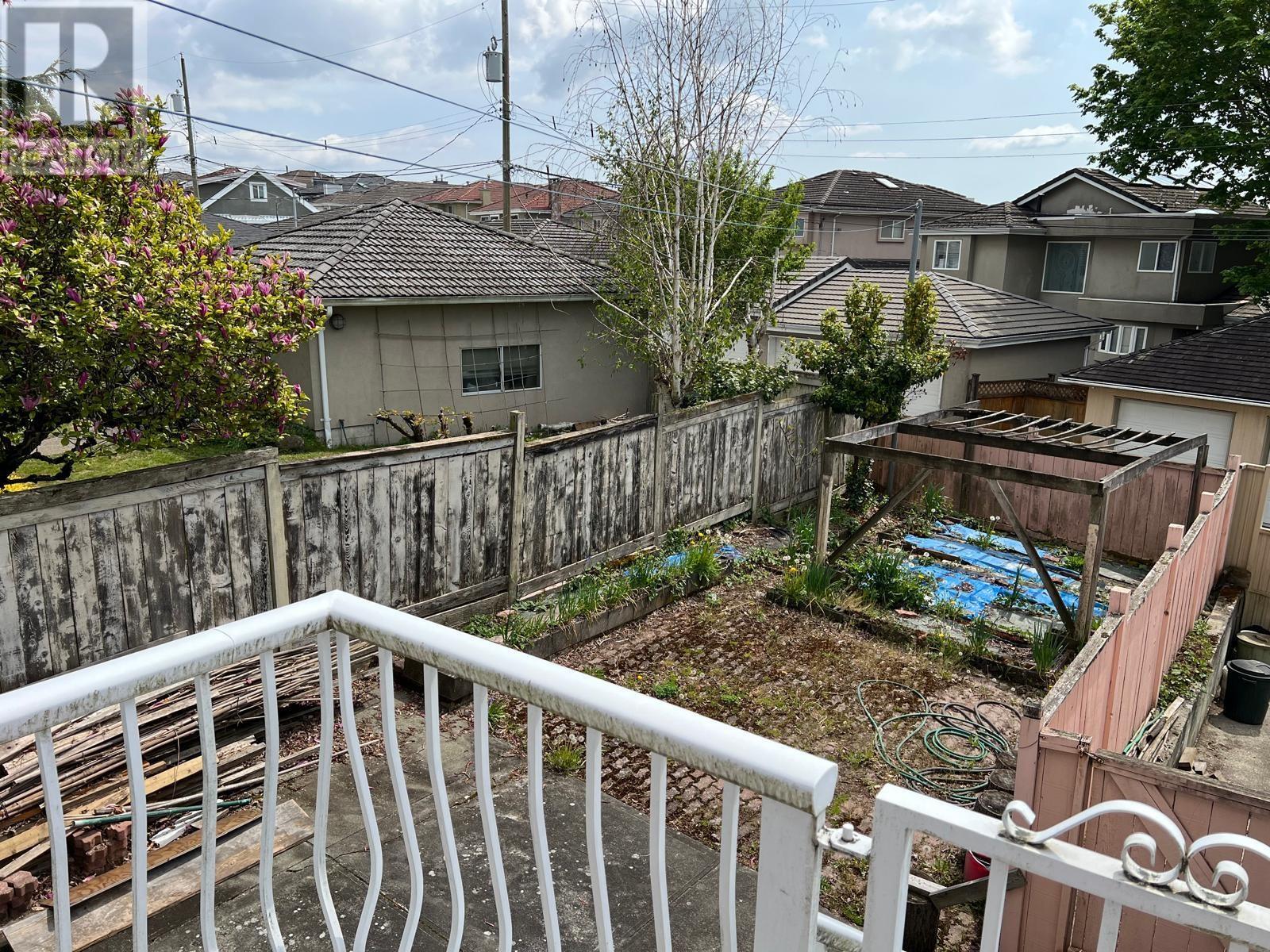 2068 Scarboro Avenue, Vancouver, British Columbia  V5P 2L3 - Photo 4 - R3018204