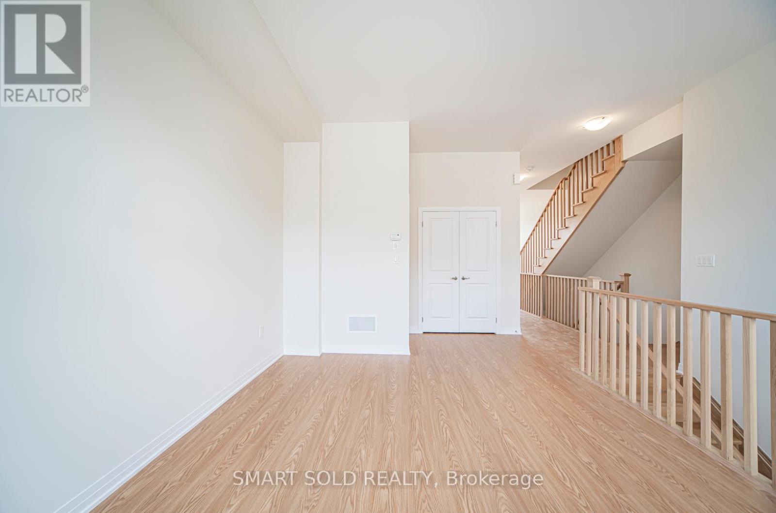 Property at 71 MILLMAN LANE image 5
