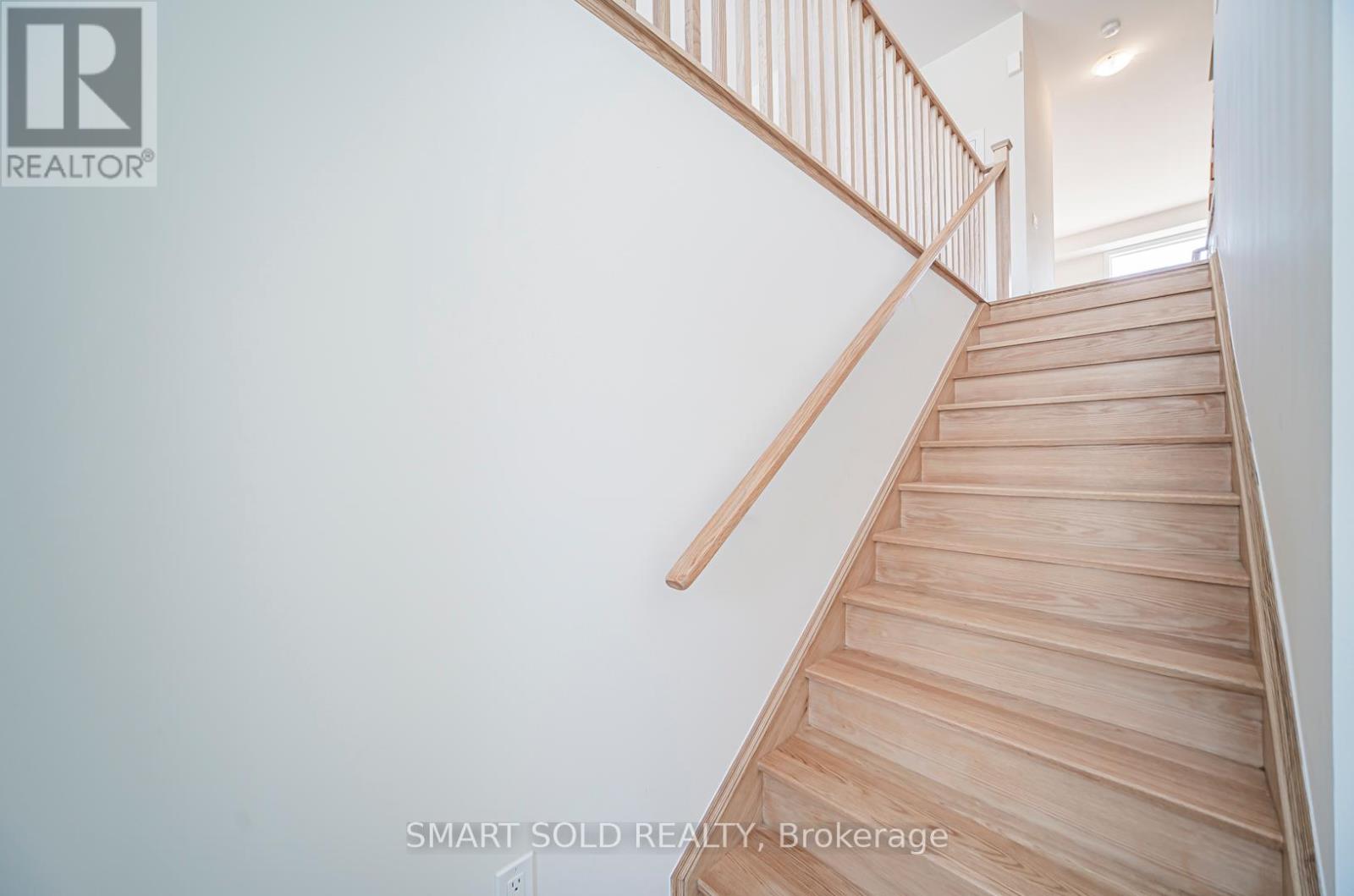 Property at 71 MILLMAN LANE image 4